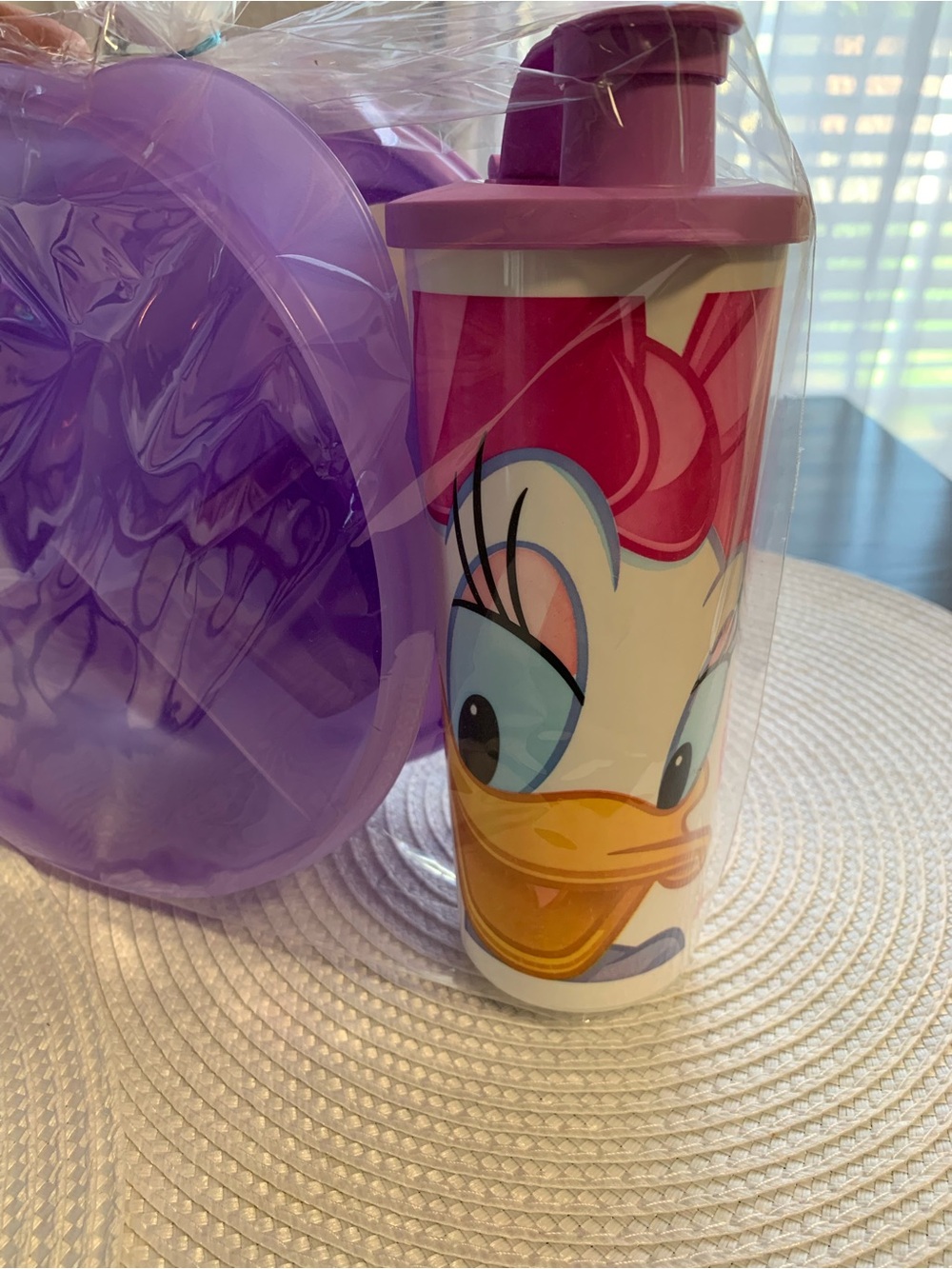 πππTupperware Purple Kids Bowl with Daisy Duck Pink Accent Tumbler πππ - Picture 4 of 4